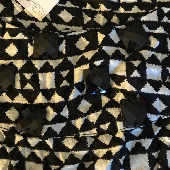 Top - Picture 4 of 6